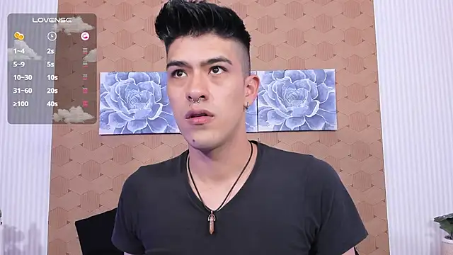 Snapshot of Ryan_Clark_ chatting on 12.03.24 Ryan Clark online show from 12.03.24