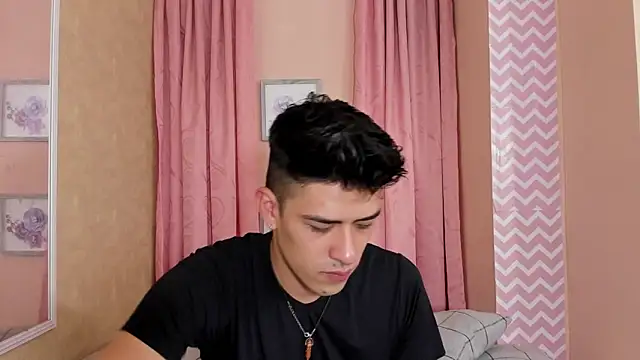 Snapshot of Ryan_Clark_ chatting on 12.21.24 Ryan Clark online show from 12.21.24