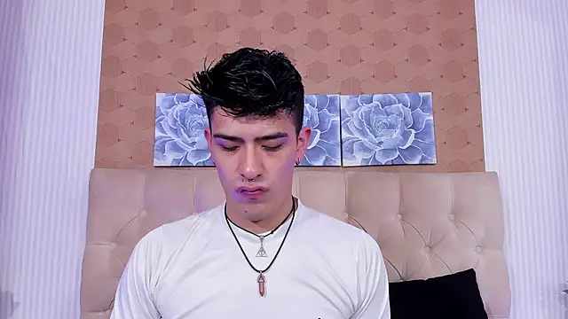 Snapshot of Ryan_Clark_ chatting on 12.27.24 Ryan Clark online show from 12.27.24