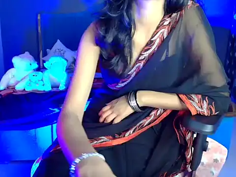 Snapshot of CUTE_princess_143 chatting on 01.21.25 CUTE princess 143 online show from 01.21.25