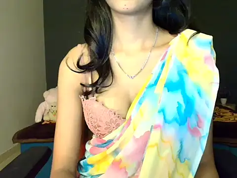 Snapshot of CUTE_princess_143 chatting on 01.25.25 CUTE princess 143 online show from 01.25.25