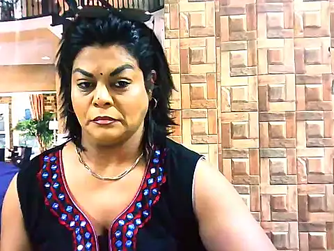 indianCherryPie online show from 10.08.25