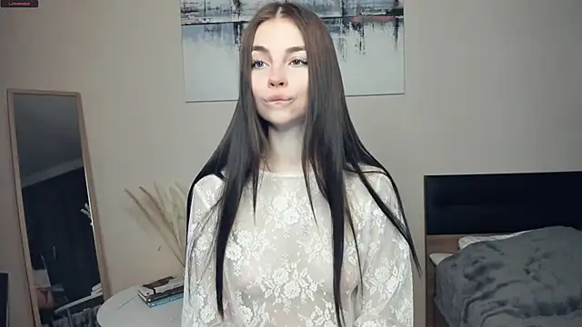 Snapshot of MaryJacksoon chatting on 11.18.25 MaryJacksoon online show from 11.18.25