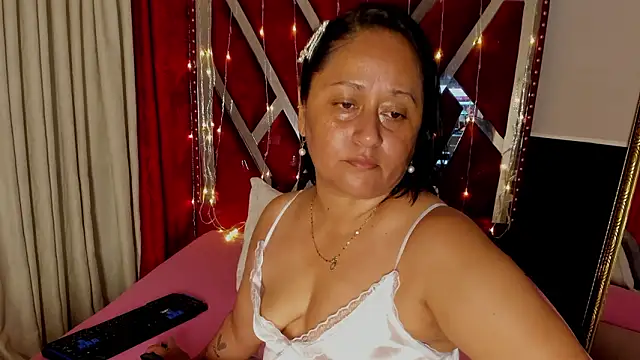 Snapshot of MicaelaHot_ chatting on 02.07.26 MicaelaHot online show from 02.07.26