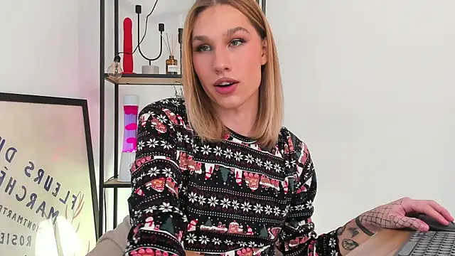 katrinewestx online show from 12.25.24