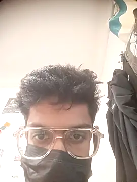 Snapshot of suckthedickk chatting on 10.12.25 suckthedickk online show from 10.12.25