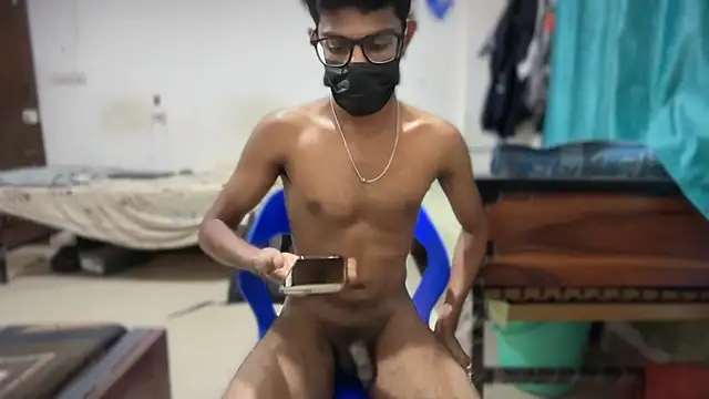 Snapshot of suckthedickk chatting on 02.15.26 suckthedickk online show from 02.15.26