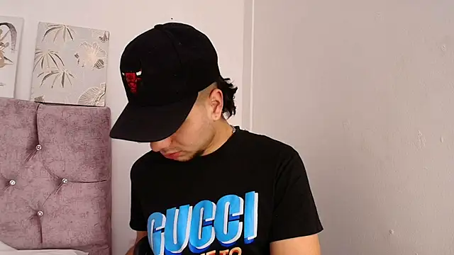 Amadeo Wild online show from 02.02.25