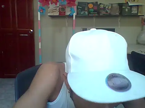 Snapshot of jeremy_scott chatting on 02.12.26 jeremy scott online show from 02.12.26