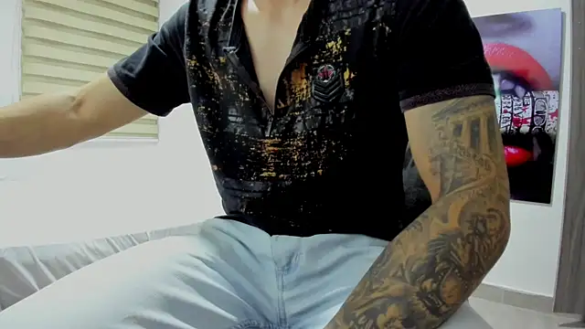 Snapshot of CbumDick chatting on 12.04.24 CbumDick online show from 12.04.24