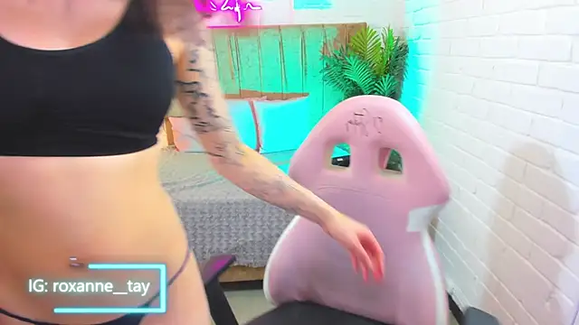 Roxanne tay online show from 03.21.25