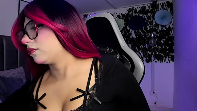 Kitty Gang online show from 04.25.26