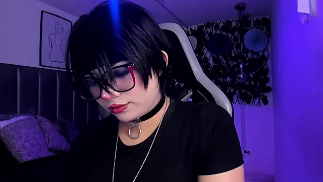 Kitty Gang online show from 05.01.26