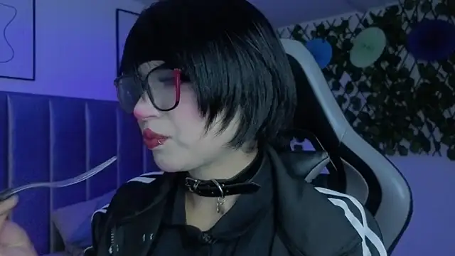 Kitty Gang online show from 05.14.26