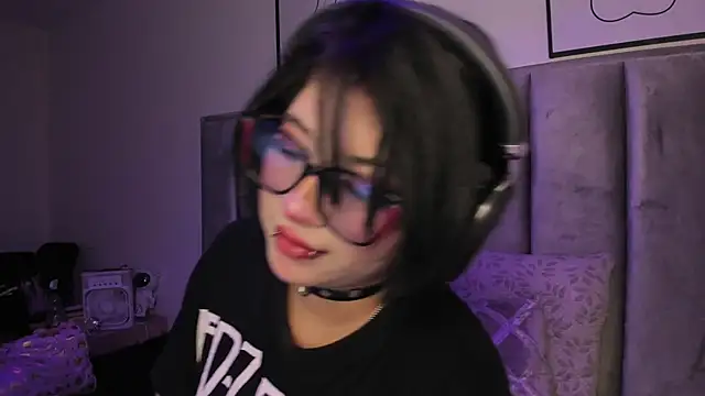 Kitty Gang online show from 06.05.26