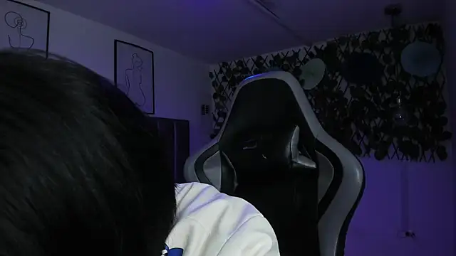 Kitty Gang online show from 06.09.26