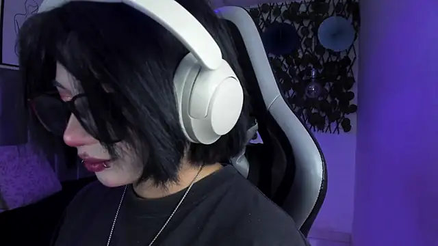 Kitty Gang online show from 07.14.26