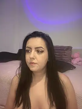 Ariel  Blossom online show from 01.24.25