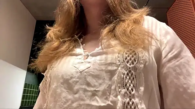 Celeste Glow online show from 12.04.24