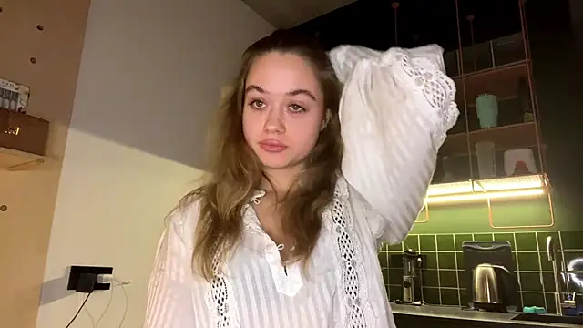 Celeste Glow online show from 12.11.24