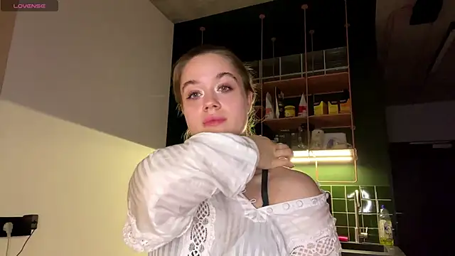 Celeste Glow online show from 02.21.25