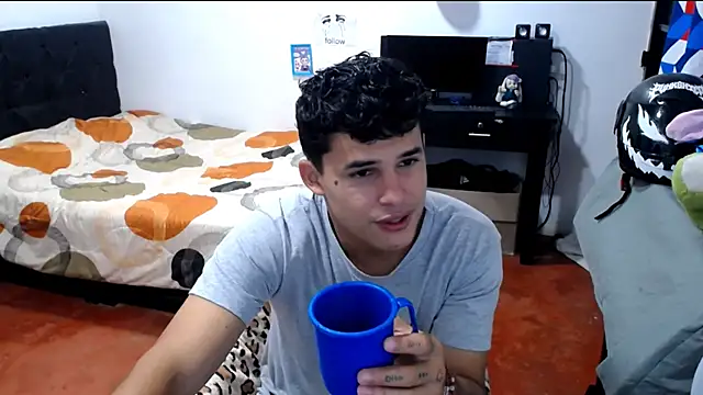 Snapshot of freddy_romas chatting on 06.07.26 freddy romas online show from 06.07.26