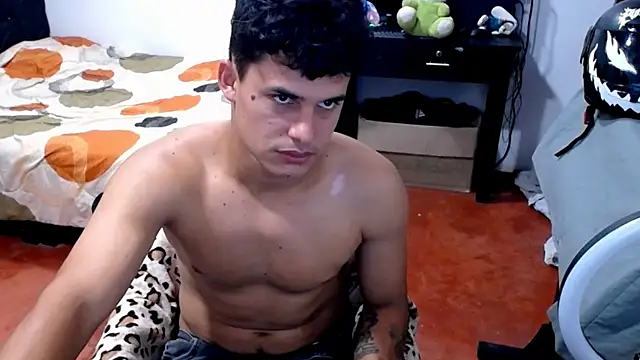 Snapshot of freddy_romas chatting on 06.08.26 freddy romas online show from 06.08.26