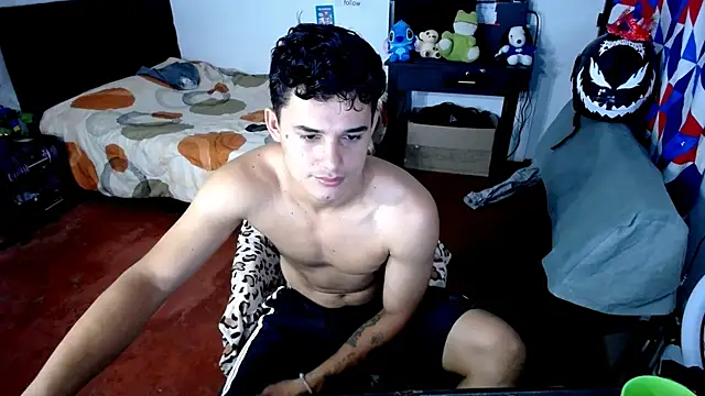 Snapshot of freddy_romas chatting on 06.08.26 freddy romas online show from 06.08.26