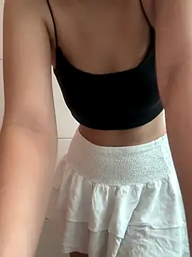 Snapshot of Pinkoficial chatting on 09.13.25 Pinkoficial online show from 09.13.25