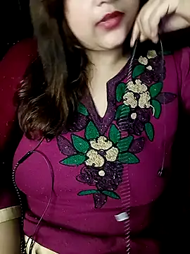 Snapshot of Sexy_Queen6 chatting on 02.04.25 Sexy Queen6 online show from 02.04.25