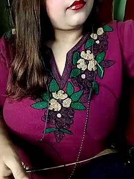 Snapshot of Sexy_Queen6 chatting on 02.06.25 Sexy Queen6 online show from 02.06.25