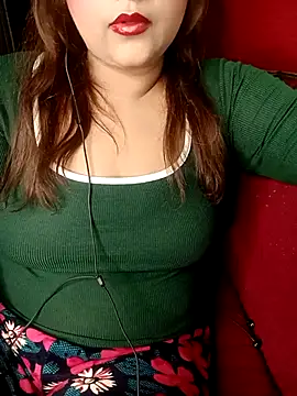 Snapshot of Sexy_Queen6 chatting on 02.19.25 Sexy Queen6 online show from 02.19.25