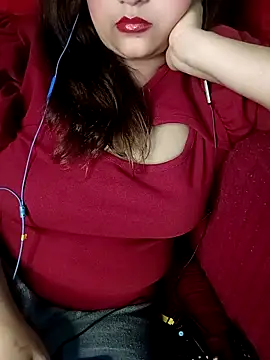 Snapshot of Sexy_Queen6 chatting on 02.25.25 Sexy Queen6 online show from 02.25.25