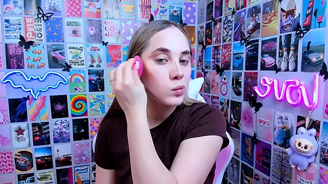 MiaMilas online show from 03.30.26