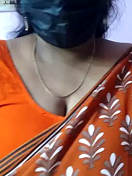 Snapshot of mallu-sumi chatting on 02.17.26 mallu-sumi online show from 02.17.26