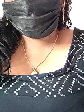 Snapshot of mallu-sumi chatting on 02.20.26 mallu-sumi online show from 02.20.26