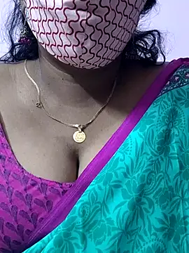 Snapshot of mallu-sumi chatting on 02.25.26 mallu-sumi online show from 02.25.26