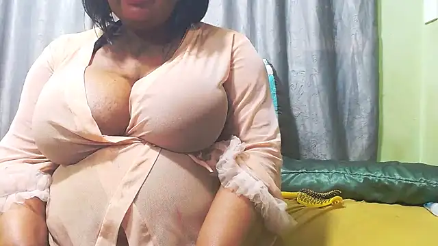 NaughtyNicoleXX2 online show from 05.25.26