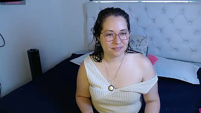 May Carlier online show from 02.09.26