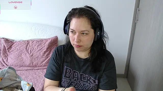 May Carlier online show from 03.26.26