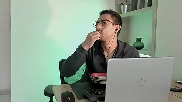 pablo-rincon95 online show from 01.20.25