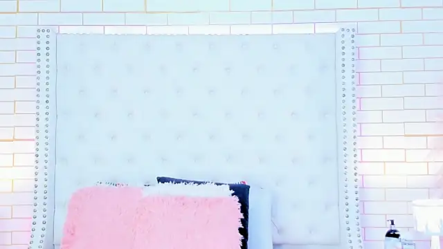 Snapshot of Krystal_cambell1 chatting on 03.05.26 Krystal cambell1 online show from 03.05.26