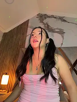 Emily Trujillo online show from 06.05.26