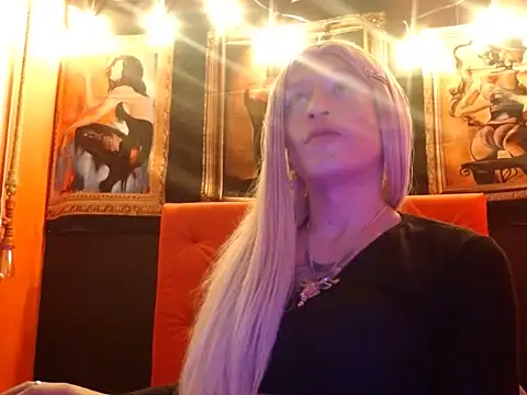 MEGANNIXX online show from 10.08.25
