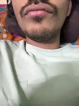 Snapshot of Privateseducer chatting on 03.19.25 Privateseducer online show from 03.19.25