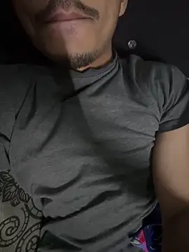 Snapshot of Privateseducer chatting on 10.04.25 Privateseducer online show from 10.04.25