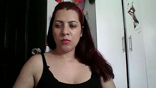 Snapshot of Anne_kis chatting on 12.18.24 Anne kis online show from 12.18.24