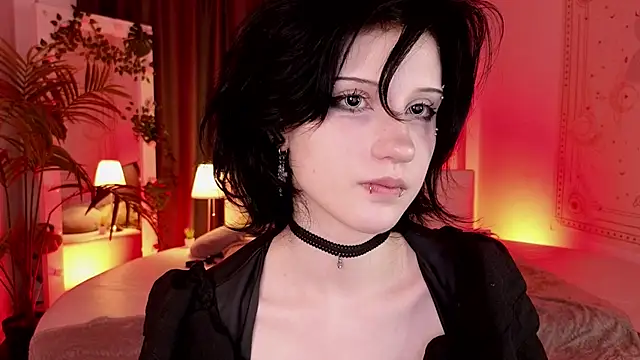 dark vamp  online show from 02.06.25