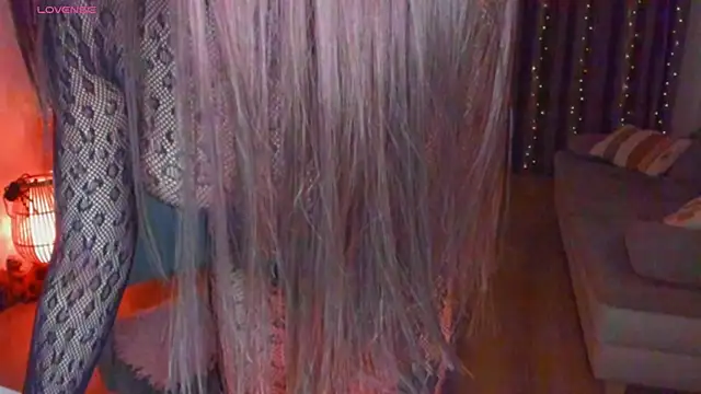 Snapshot of Miss_A chatting on 11.03.25 Miss A online show from 11.03.25