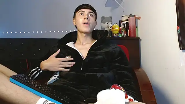 Snapshot of Im_juanda chatting on 12.17.24 Im juanda online show from 12.17.24